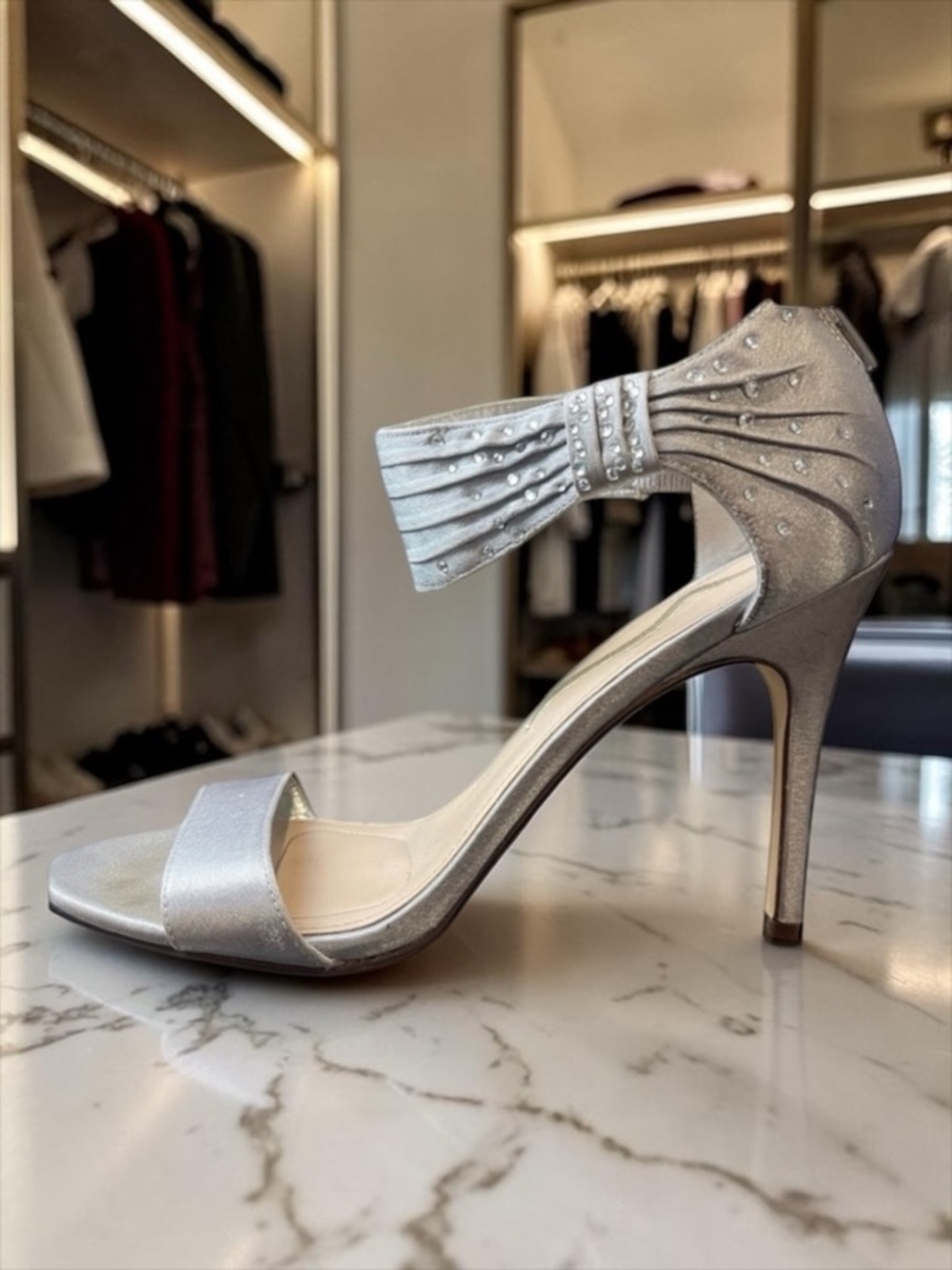 Nina Silver Stiletto Heels with Elegant Ankle Strap size 9, medium Y2K​